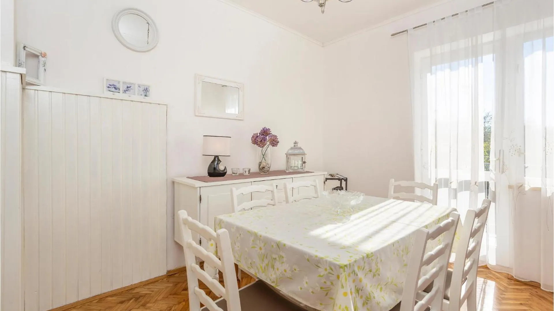 2 Bedroom Stunning Home In Omisalj Croatia